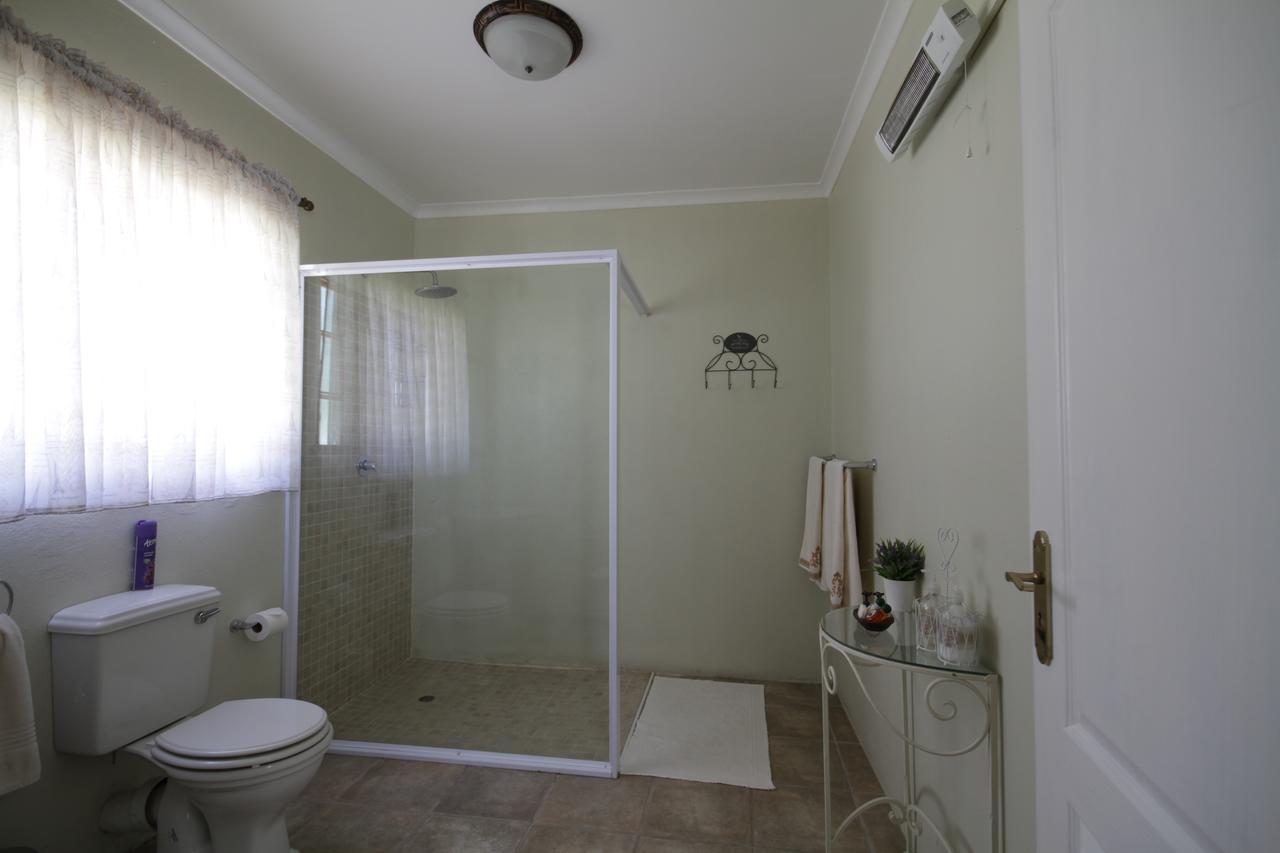 Farmhouse Lodge Newcastle Bagian luar foto