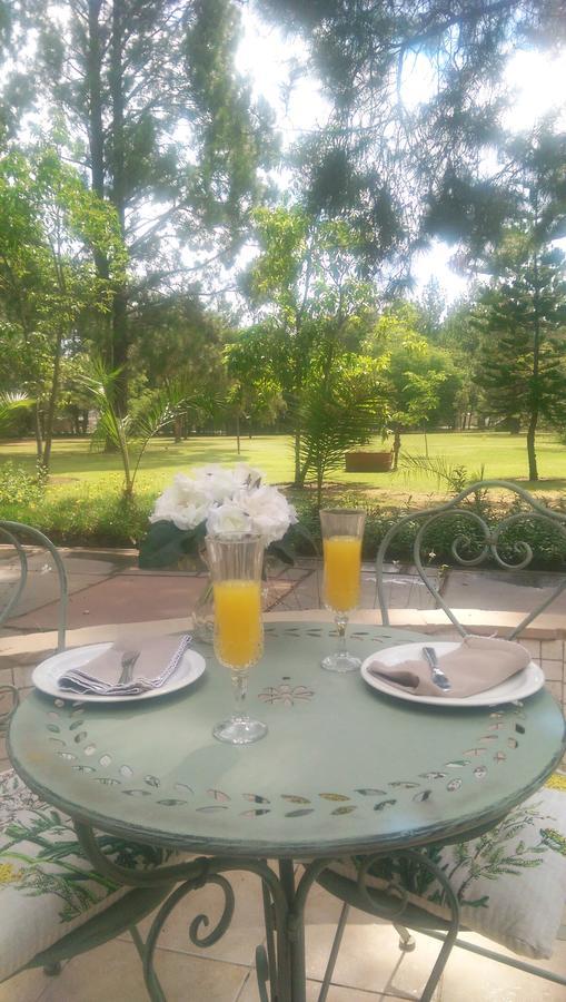 Farmhouse Lodge Newcastle Bagian luar foto
